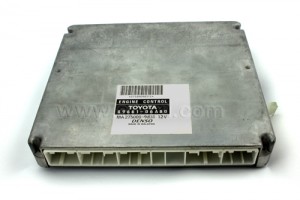 89661-06A80 GENUINE TOYOTA CAMRY ENGINE CONTROL UNIT