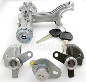 81905-1CA00 GENUINE HYUNDAI GETZ 3DR A KEY & CYLINDER-LOCK SET